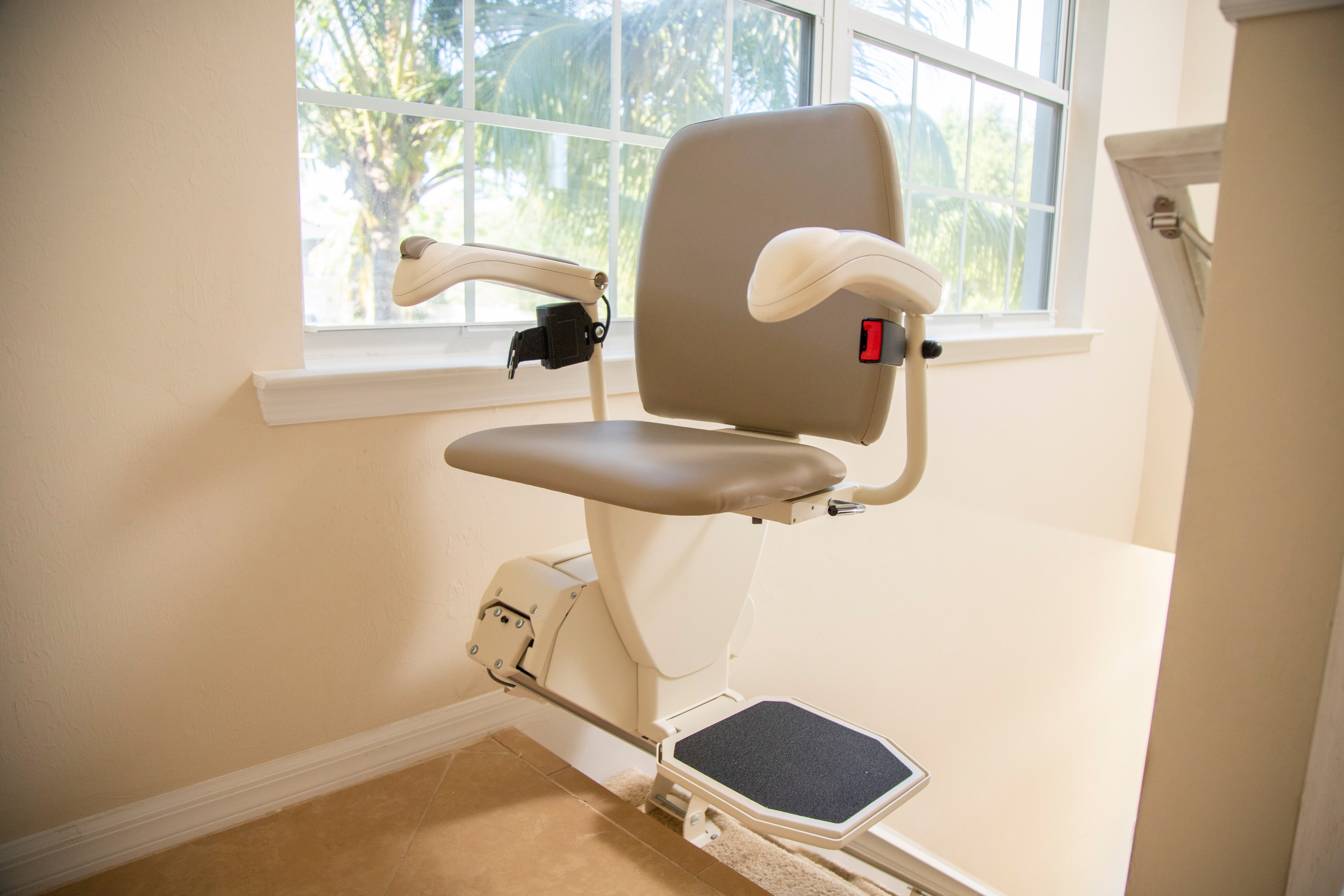 Harmar Pinnacle SL600 stairlift