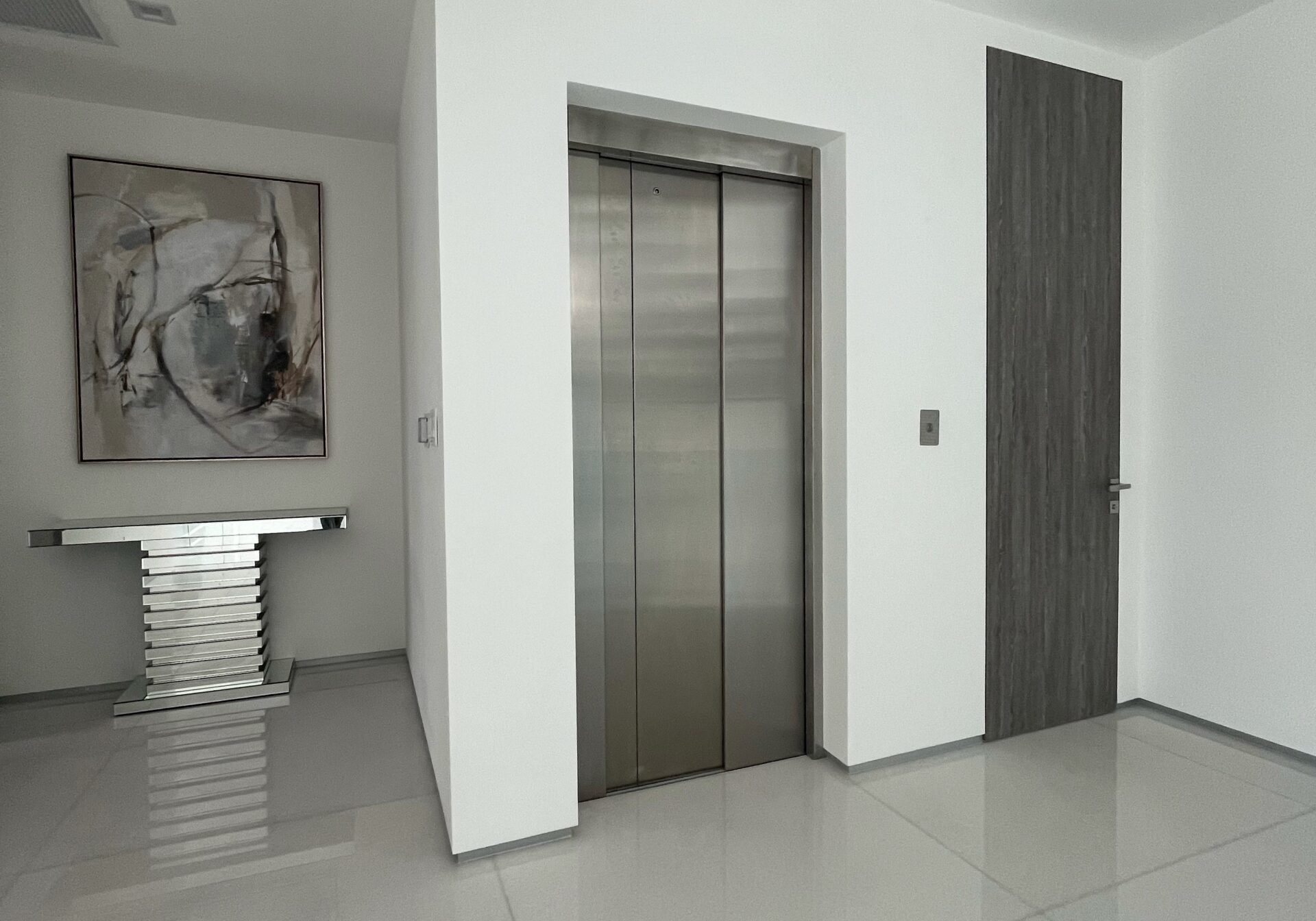 Savaria Eclipse home elevator installed by Florida Lifts